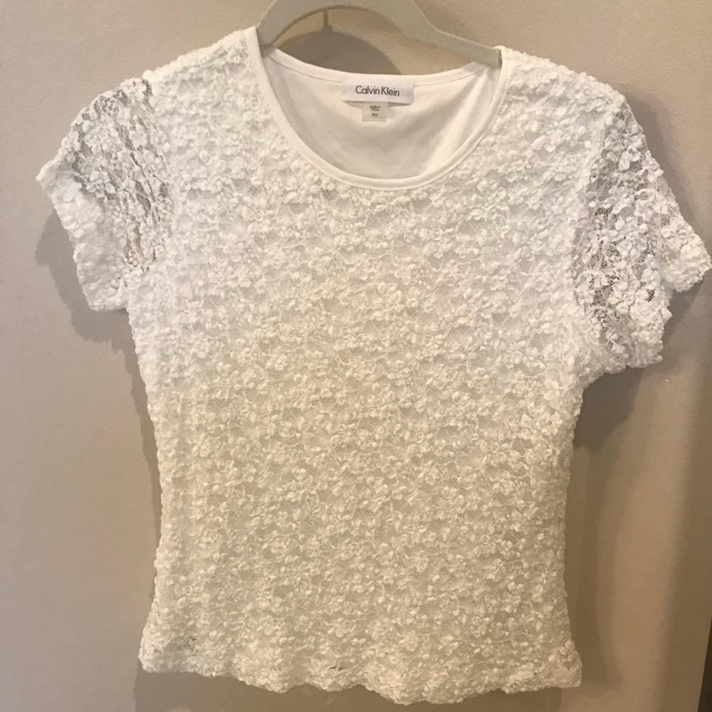 Calvin Klein Super cute ivory top.